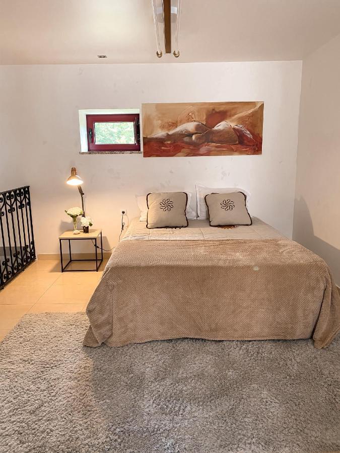 Quarto Familiar Zona 吉马良斯 外观 照片