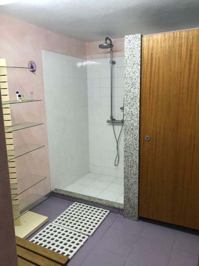 Quarto Familiar Zona 吉马良斯 外观 照片